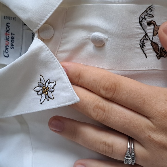 Size L 1990s Vintage Blouse - Fun Embroidered white button down - Cow embroidery - Picture 7 of 12
